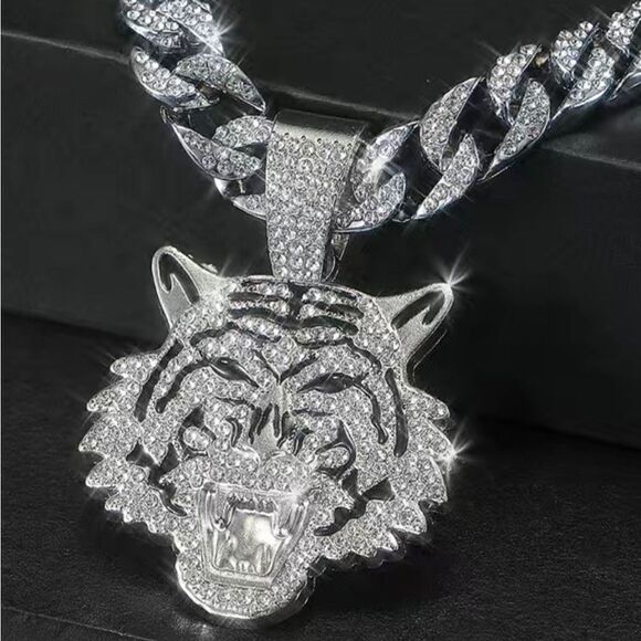 Tiger Head Pendant + Cuban Chain - Picture 1 of 6